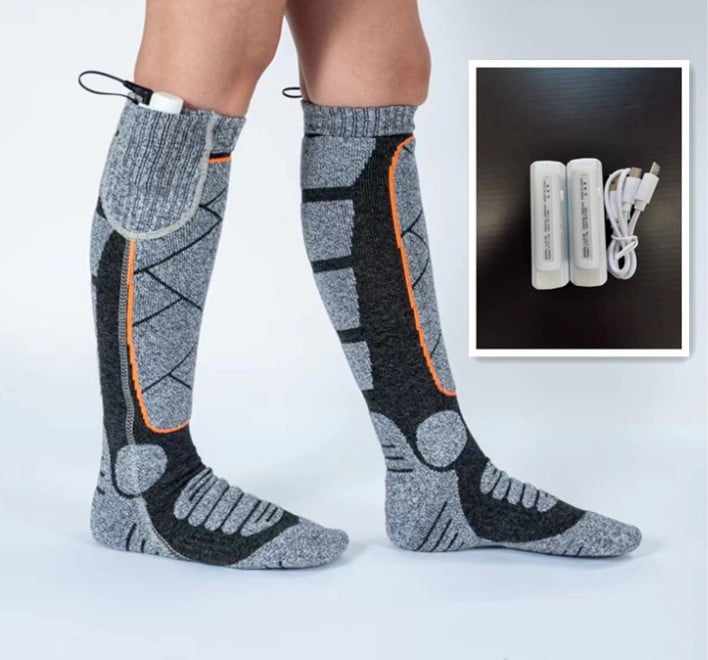 🥳2026 VARMT SALG🥳💞50 000+ SOLGT! 🔥🧦 50 % RABATT! Oppladbare varmesokker – karbonfiber med rask oppvarming, 6000 mAh batteri i opptil 9 timer. Perfekt for ski, fotturer og vintervarme! 🛡️✅