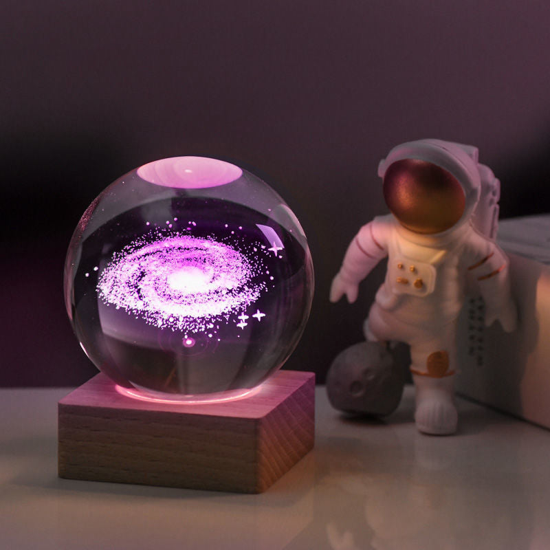 🥳2026 VARMT SALG🥳💞50 000+ SOLGT!💫🌌 Ta galaksen inn i rommet ditt. 3D-krystallkule nattlys – 50 % RABATT! ✨🌙