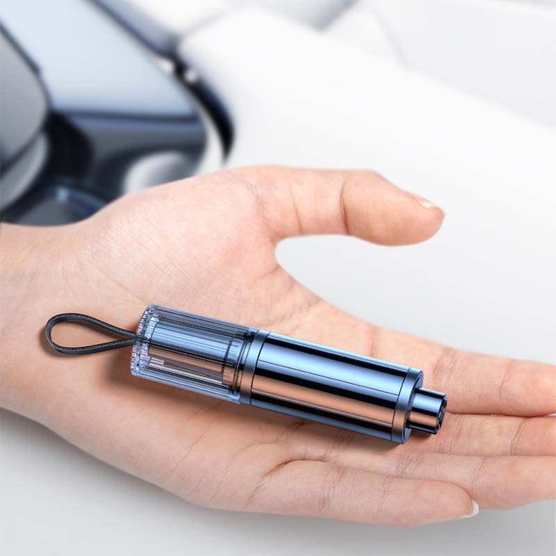 Nødverktøy til bil – vindusknuser og sikkerhetsbeltekutter