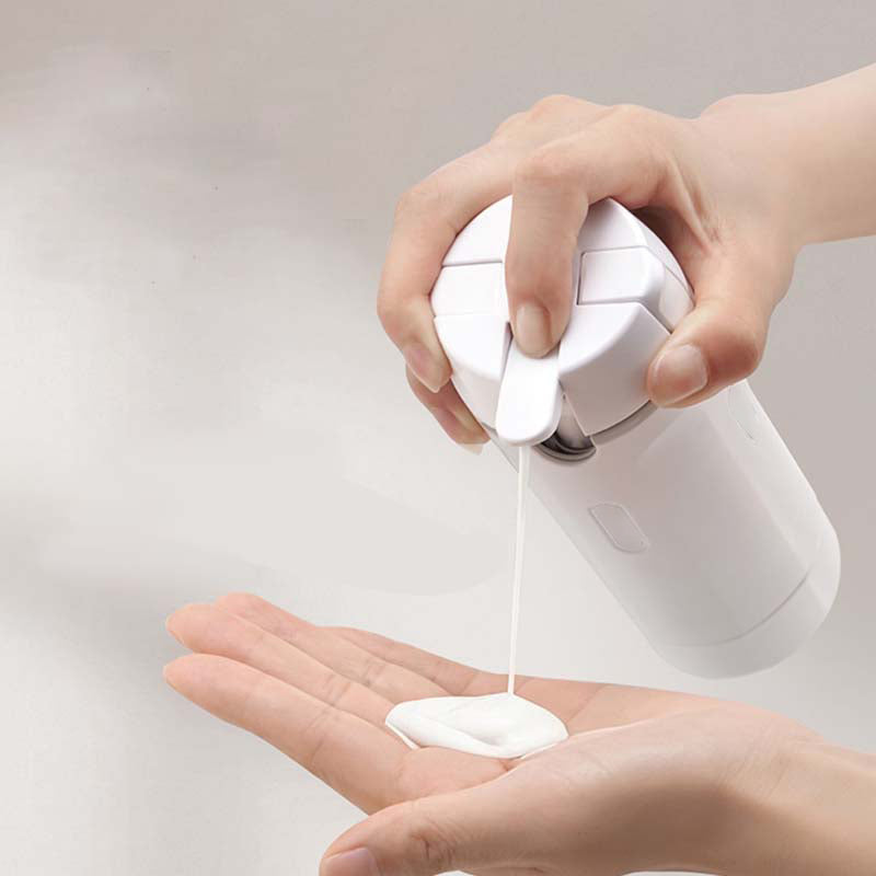 🧴 NU 50% KORTING! 🎉 4-i-1 påfyllbare reiseflasker med dispenser