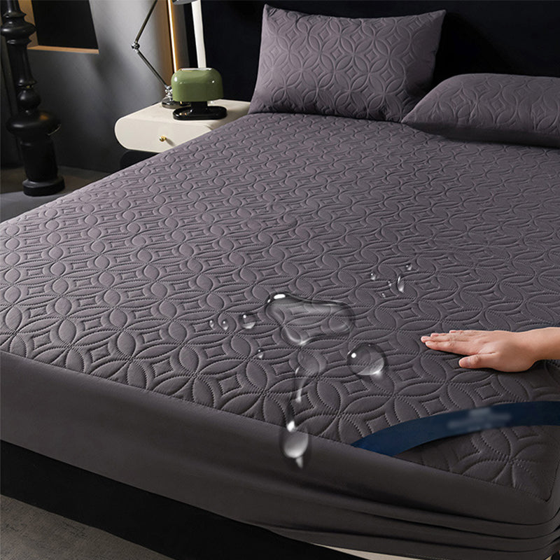 🛏️ 50% RABATT! Vattert Vanntett Madrassbeskytter – Beskytter Mot Søl & Flekker! ✨ Myk & Pustende – Perfekt for En God Natts Søvn. 🔒 Dyb Lomme – Sitter Godt På Plass. Kjøp 3 for 10% Ekstra Rabatt! 🏠