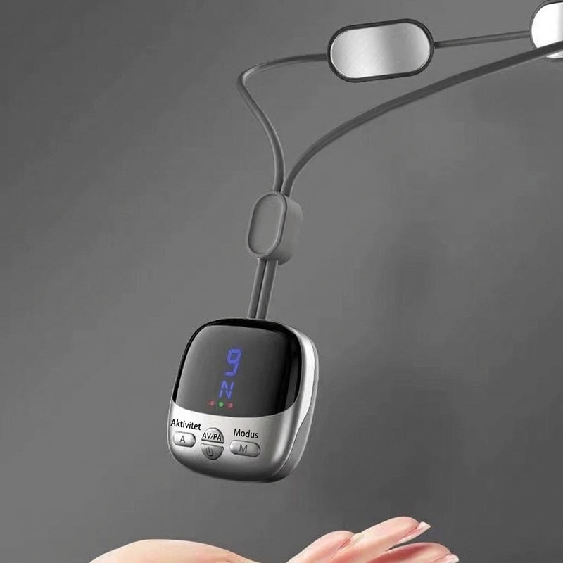 🔥50 % rabatt🔥💞50K+ solgt! 🧘‍♀️💆 50% rabatt! Halsmassasjehenger – bærbar design, 3 varmenivåer og 9 intensiteter smelter bort stivhet. Ingen flere smertestillende – milde elektriske pulser avslapper dypt nakkemuskler naturlig! 🔥💚